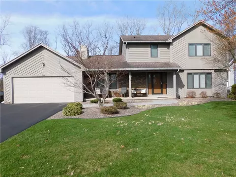 364 Cedar Crk, Greece, NY 14626