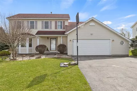 143 Salzer Hts, West Henrietta, NY 14586