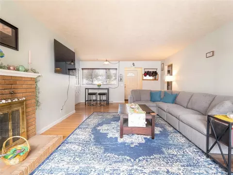 276 Lafayette Rd, Irondequoit, NY 14609 photo 7