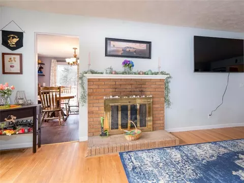 276 Lafayette Rd, Irondequoit, NY 14609 photo 9
