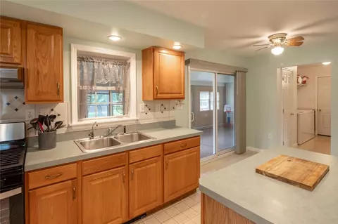8945 Old Route 31, Galen, NY 14489 photo 11