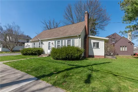 327 Elm St, East Rochester, NY 14445