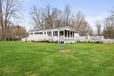 1731 Pioneer Rd, Shortsville, NY 14548