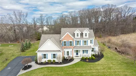 5148 Park Meadow Ln, Canandaigua, NY 14424