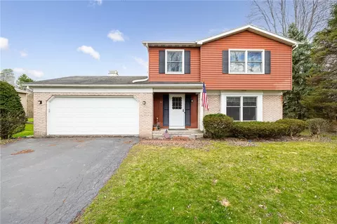 33 Fairview Dr, Sweden, NY 14420