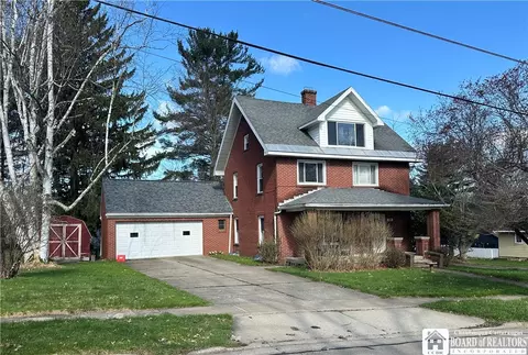 129 Willow Ave, Jamestown, NY 14701