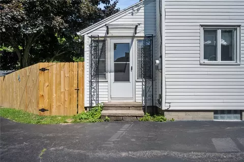64 Florenton Rd, Irondequoit, NY 14617 photo 4
