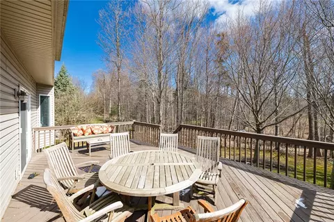 1540 Fallen Leaf, Webster, NY 14580 photo 39