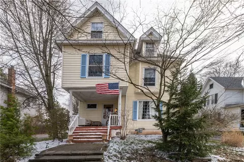 31 Brockway Pl, Sweden, NY 14420