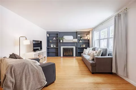 Living - 117 Bay View Rd, Irondequoit, NY 14609 photo 5 of 8