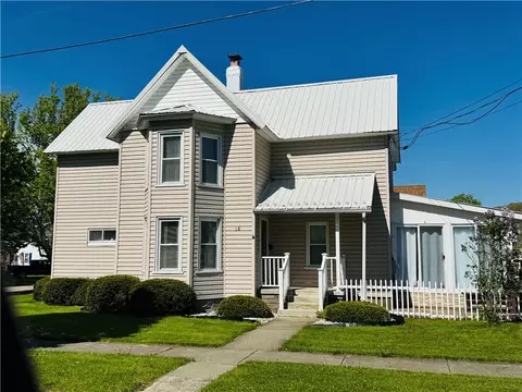 18 First St, Andover, NY 14806