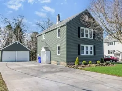 11 Knapp Rd, Newstead, NY 14001