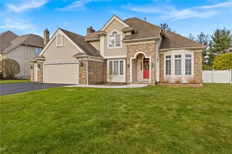 214 Jersey Black Cir, Greece, NY 14626