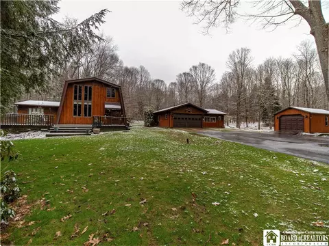 5650 Windfall Rd, Carrollton, NY 14748