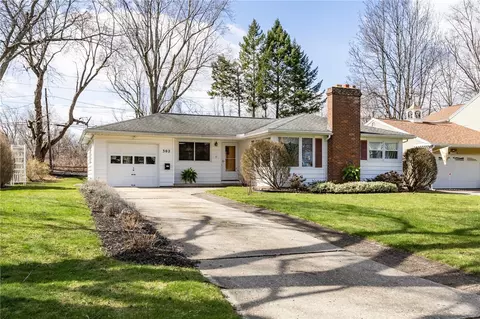302 Shore Acres Dr, Greece, NY 14612