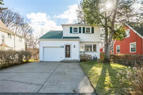424 Helendale Rd, Irondequoit, NY 14609
