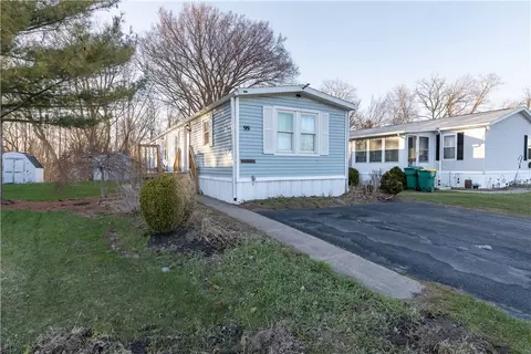 99 Locust Dr, Hamlin, NY 14464