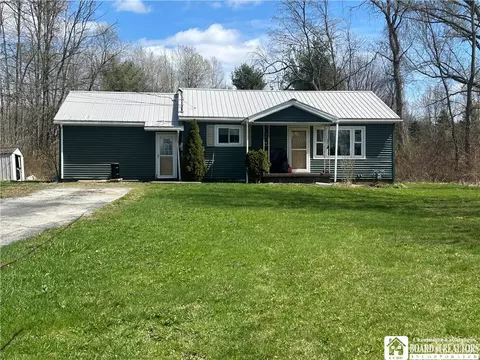 618 Warren Rd, Carroll, NY 14738