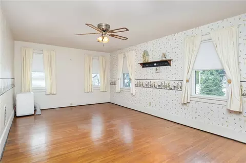 94 Lanvale Park, Irondequoit, NY 14617 photo 13