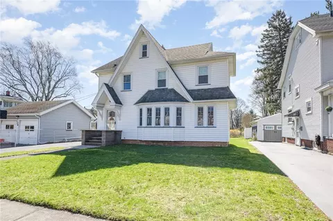 94 Lanvale Park, Irondequoit, NY 14617 photo 2