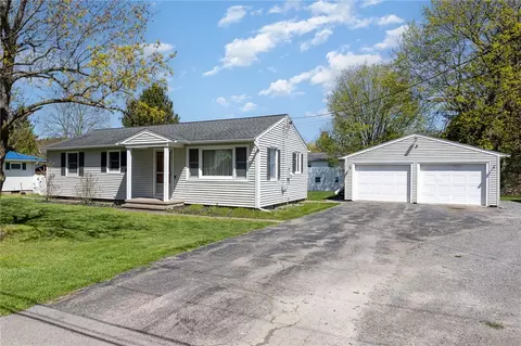 3914 Dean Rd, Marion, NY 14505