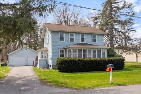 1980 Stevens St, Ontario, NY 14519