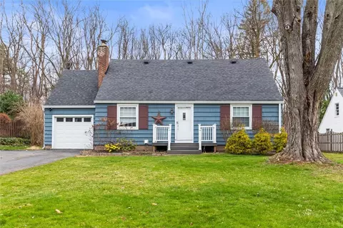 42 Raymond Rd, Perinton, NY 14526
