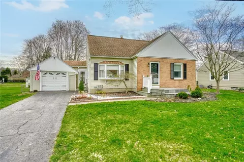 588 Adams Rd, Webster, NY 14580