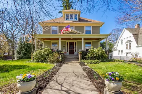 45 Monroe Ave, Pittsford, NY 14534