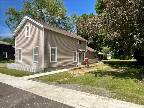 27 Jefferson St, North Dansville, NY 14437