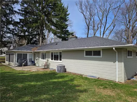 41 Hillhurst Ln, Irondequoit, NY 14617 photo 39