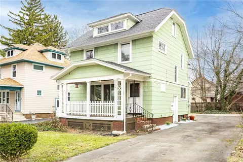 114 Pershing Dr, Rochester, NY 14609