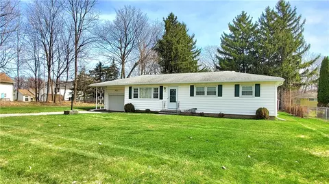 6 Merrydale Dr, Gates, NY 14624