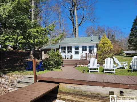 2420 Shadyside Rd, Mina, NY 14736