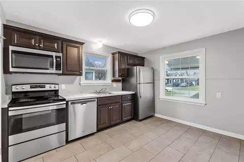 558 Eaton Rd, Irondequoit, NY 14617 photo 10