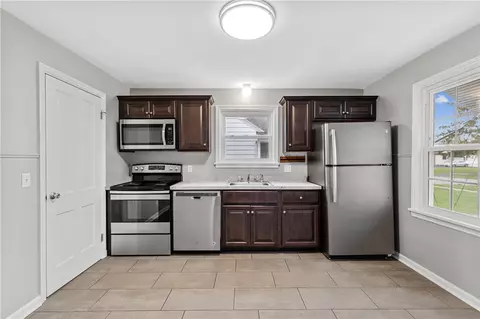 558 Eaton Rd, Irondequoit, NY 14617 photo 9