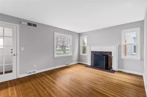 558 Eaton Rd, Irondequoit, NY 14617 photo 6