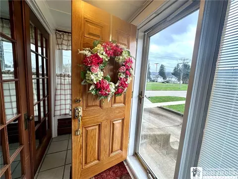 Entry Way - 105 N 20th St, Olean, NY 14760 photo 3 of 8
