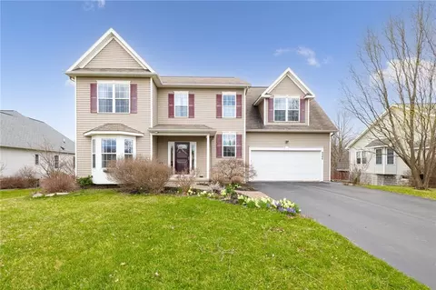 5244 Overlook Ln, Canandaigua, NY 14424