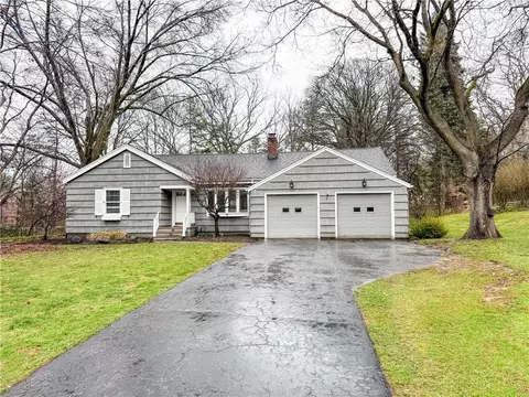 20 Winding Rd, Rochester, NY 14618