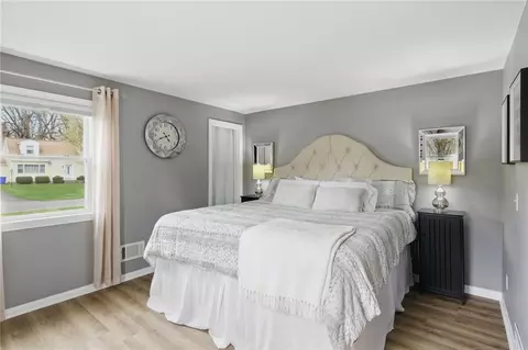 Bedroom - 623 Beverly Dr, Webster, NY 14580 photo 1 of 7