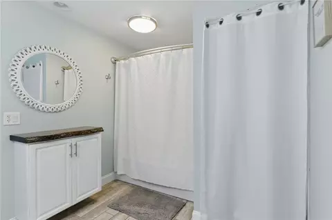 Bath - 623 Beverly Dr, Webster, NY 14580 photo 1 of 2