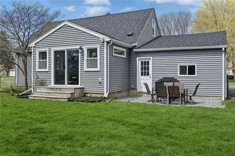 Exterior - 623 Beverly Dr, Webster, NY 14580 photo 3 of 5