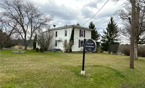 8879 Gallagher Rd, Hammondsport, NY 14840