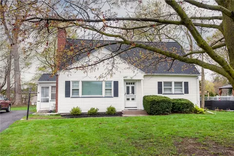 697 Marshall Rd, Chili, NY 14624