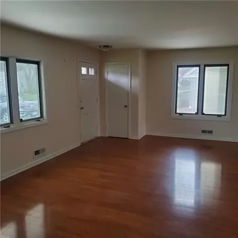 Living - 75 Oakridge Dr, Irondequoit, NY 14617 photo 2 of 5