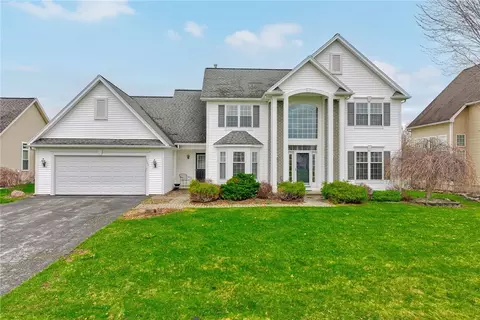 150 Timarron Trl, Greece, NY 14612