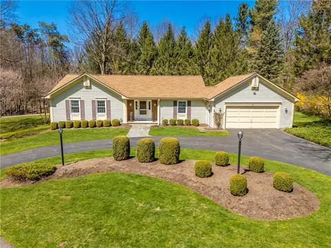 6 Silver Pines Dr, Perinton, NY 14534