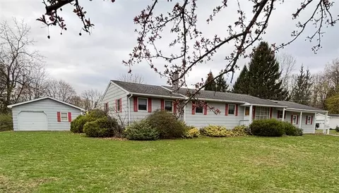 88 Spring St, Waverly, NY 14892