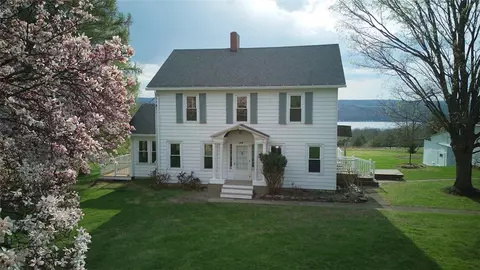 4501 State Route 414, Burdett, NY 14818